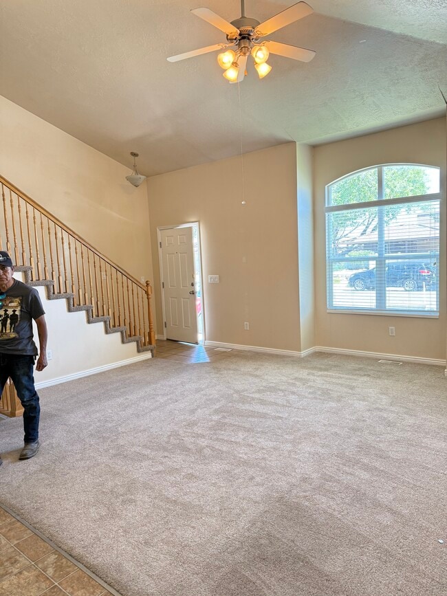Photo - 2215 W Samuel Dr Townhome