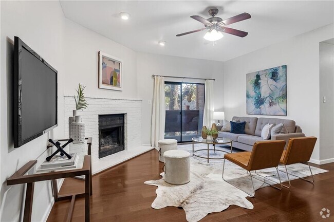Building Photo - 2508 W 12th St Unit 202 Rental