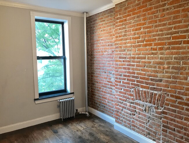 Photo - 436 W 52nd St Unit APT 6C