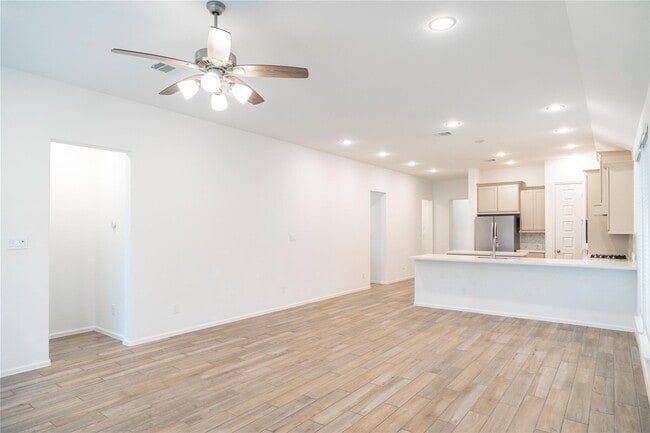 Photo - 31410 Golden Cliffs Ln