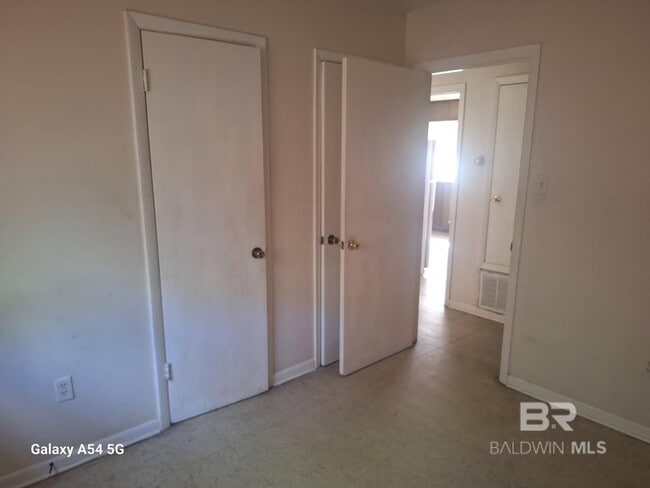 Photo - 2211 Wolf Ridge Rd