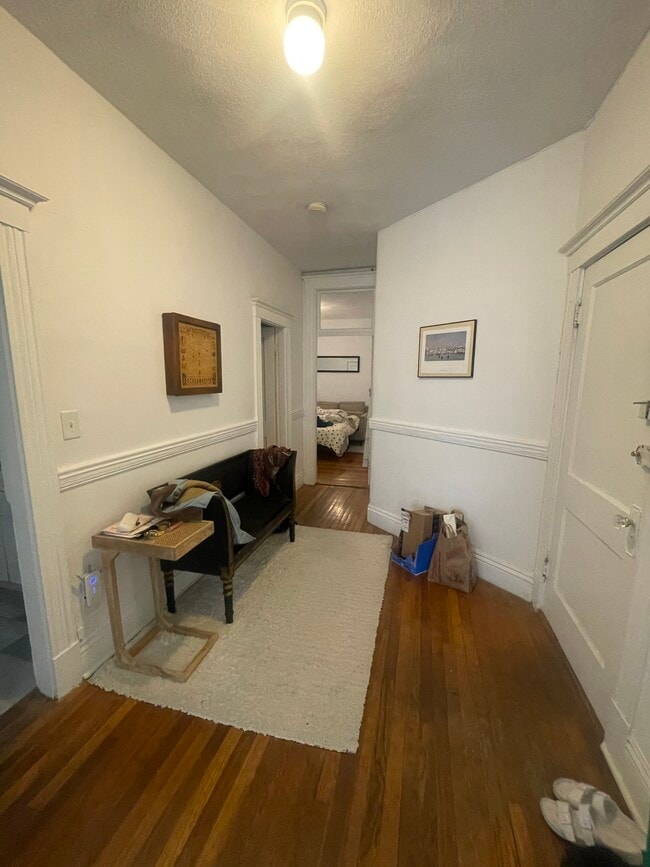 193 Strathmore Rd Unit 10