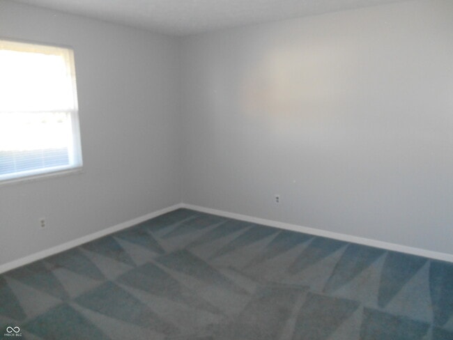 Photo - 5625 Lakeland Dr