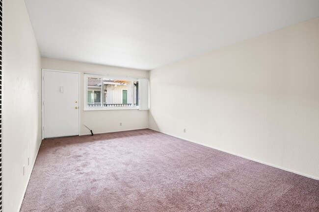 Photo - Garage & In-Unit Laundry! 3 Bedroom Apartm... Unit C