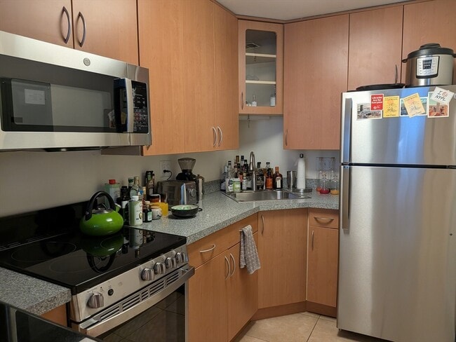 Photo - 167 Beacon St Unidad 9