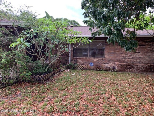 Photo - 237 Emerson Dr NW