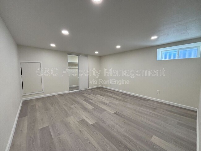 Photo - 846 42nd St Unit B