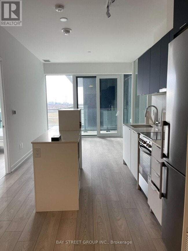 Photo - 8 Tippett Rd Unit 1010