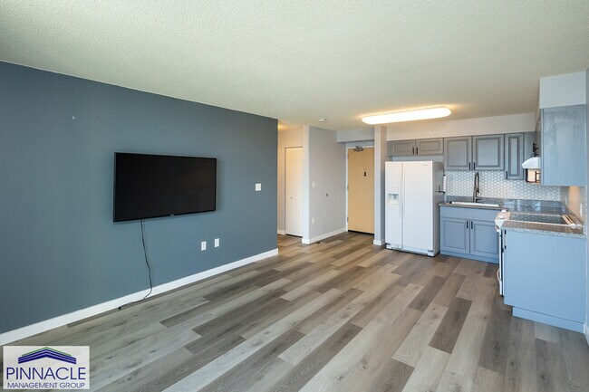 Photo - 801 South St Unidad 3025