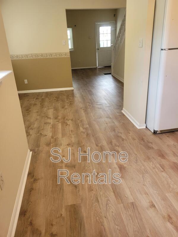 Photo - 302 Delaware Ave