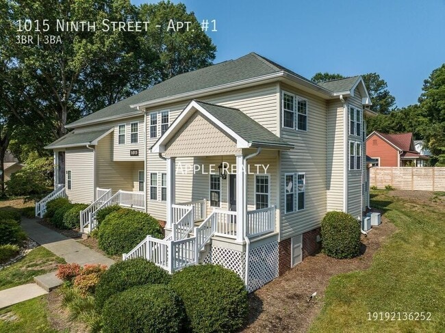 Building Photo - 1015 Ninth Street-Apt. #1