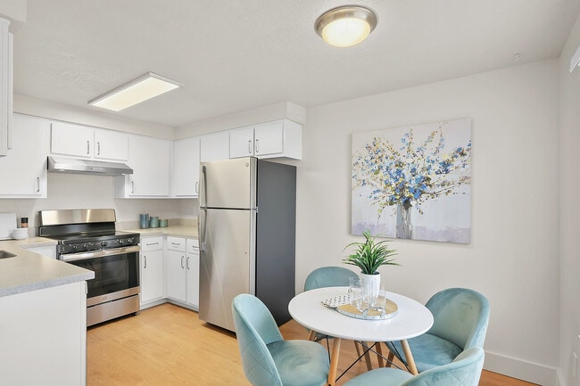 pacificcrest-stanleyphoto-0527-Unit43-24