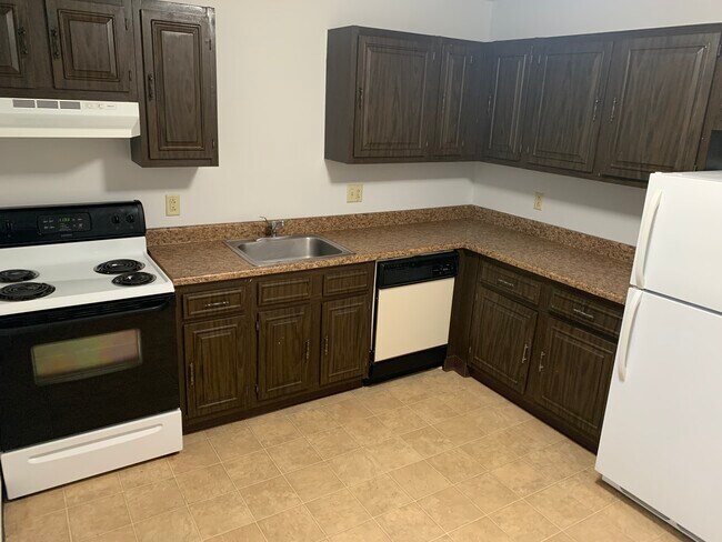 Photo - 15 Kimberly Ln