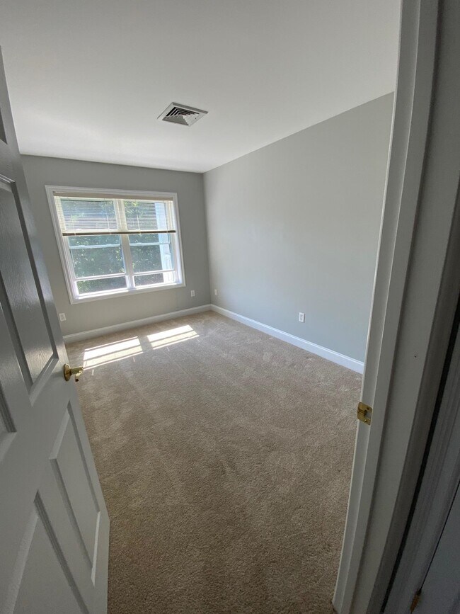 Photo - 122 Coliseum Ave Unit 301