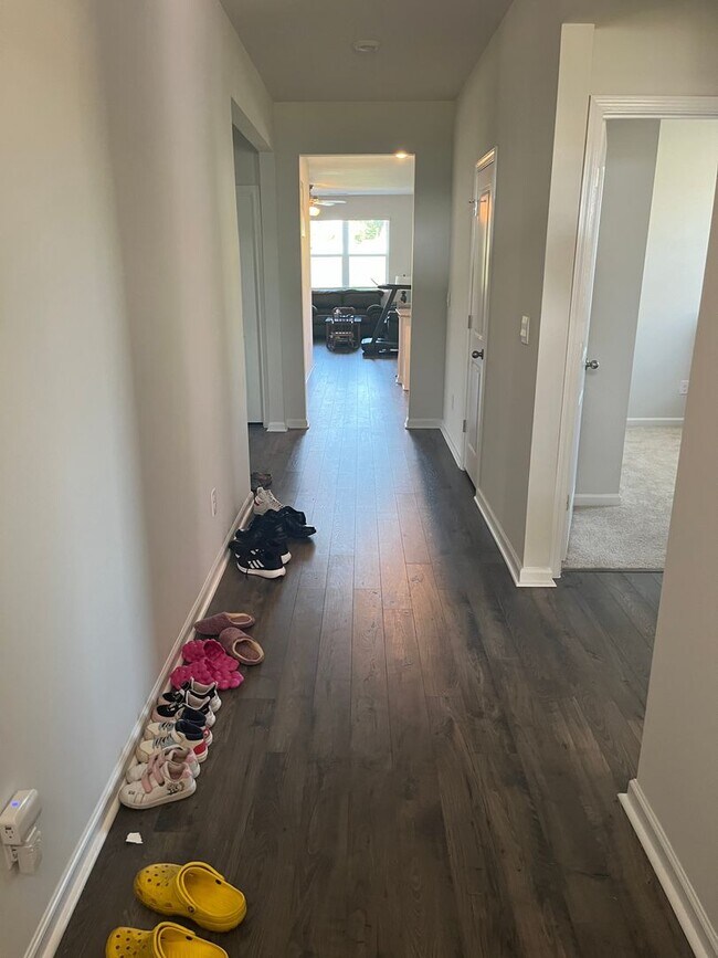 Photo - 4 Bed, 2 Bath House