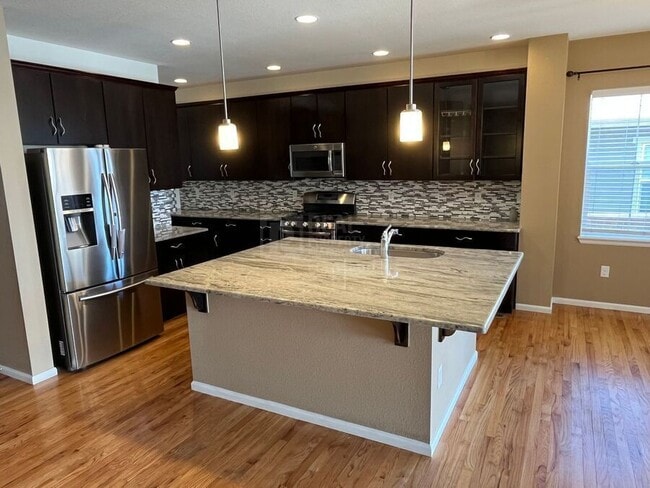 Photo - 325 Stone Creek Dr