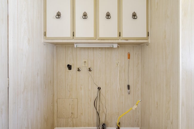 Photo - 25361 De Waide Ave