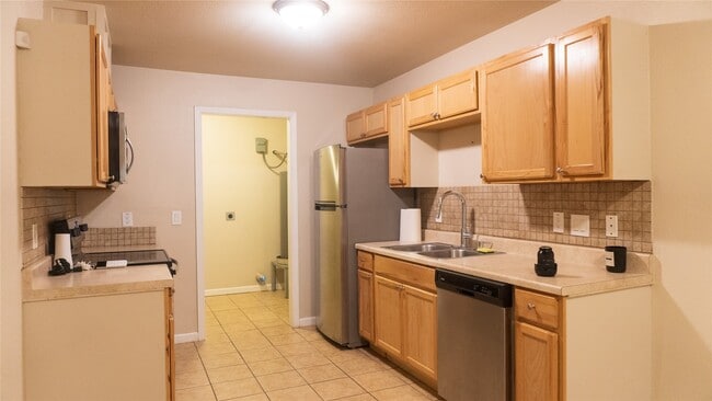 Photo - 6619 Carver Rd