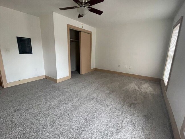 Photo - 517 W Maple Ave