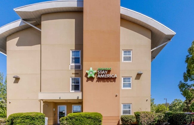 Furnished Studio-San Jose - Santa Clara