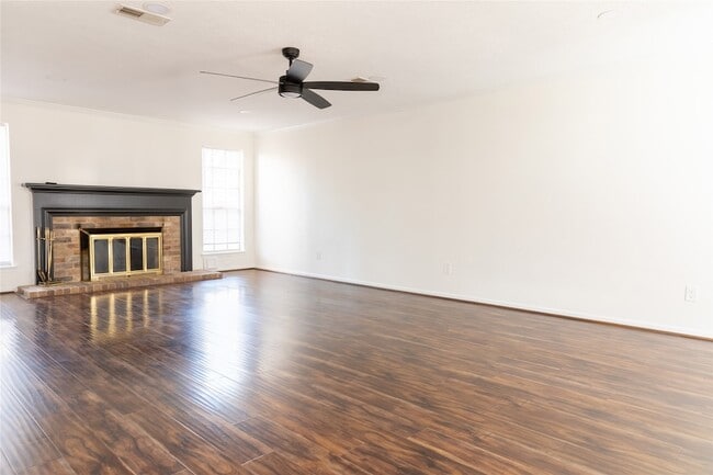 Photo - 22 Cottage Grove Pl