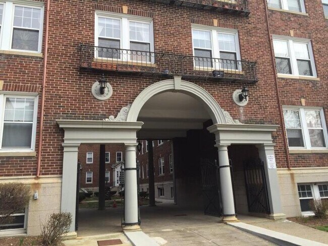 Photo - 154 Summer St