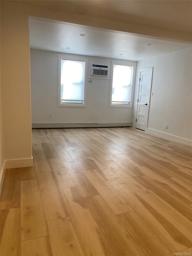 Photo - 1388 Old Northern Blvd Unit 2