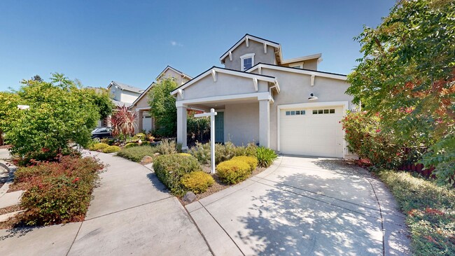 Photo - Beautiful 3 bedroom 2.5 bath home with 2 c...