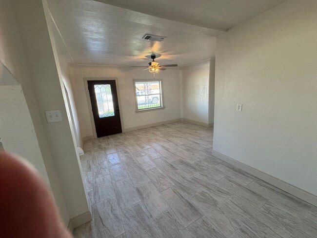 Photo - 4 Bed 2 Bath Home