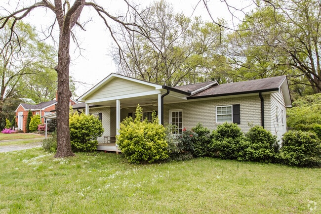 Building Photo - 255 Sunset Dr Rental