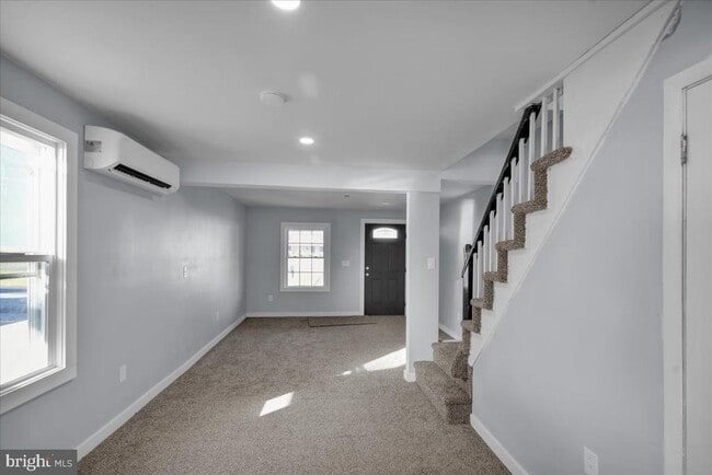 Photo - 21 Seyfert Dr