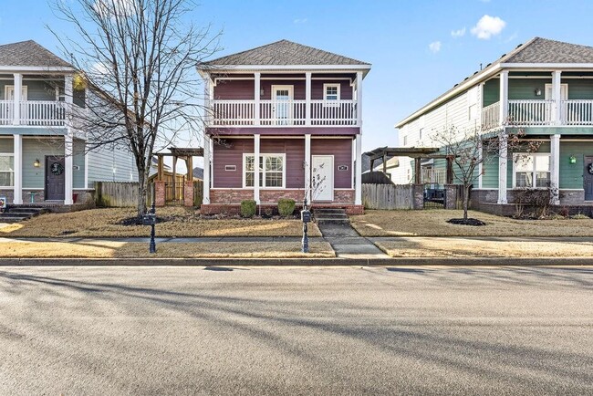 Photo - 547 N Longfellow Ln