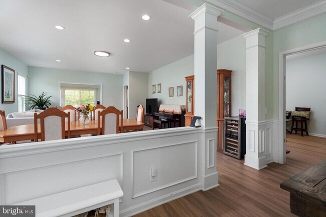 Photo - 208 Sparrow Dr