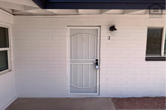 Photo - 1320 N 48th Pl Unit 1320 N 48th Pl  2