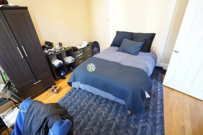 Photo - 52 Pearson Rd Unit 1