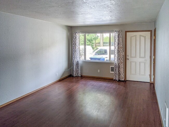 Photo - 4528-4532 Poinsettia St NE Unit 4532