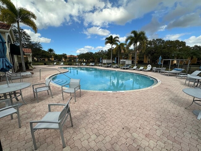 Building Photo - 3838 Coral Tree Cir Unit 3838