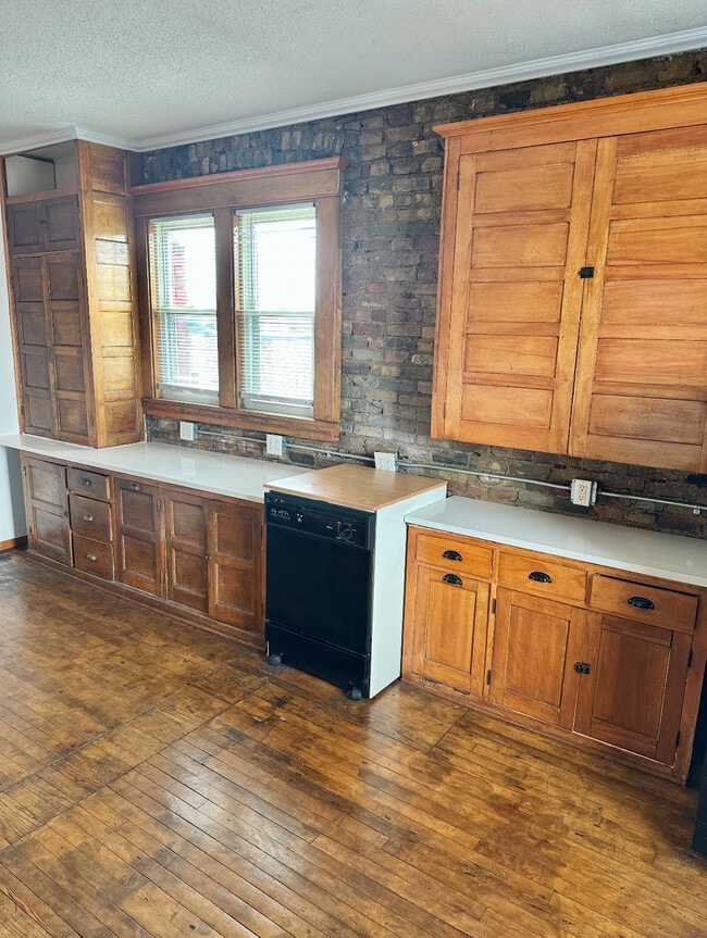 Photo - Mount Royal Apartments