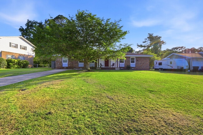 Photo - 607 Oakwood Ave