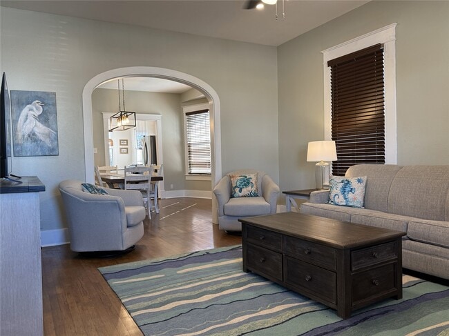 Photo - 3821 Avenue M