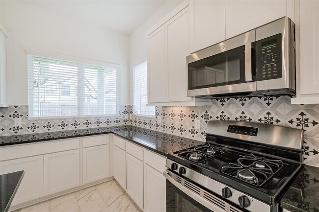 Photo - 1547 Cathedral Bend Drive