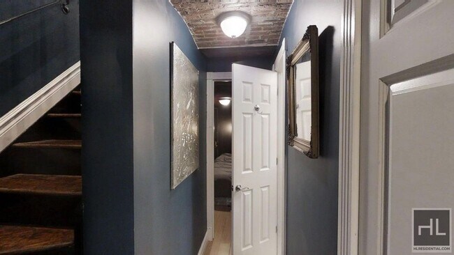 Photo - MOTT ST. Unit 4