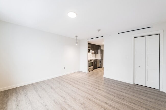 Photo - 1500 Hancock St Unit 319