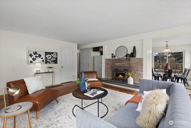 Photo - 500 Stevens Ave NW