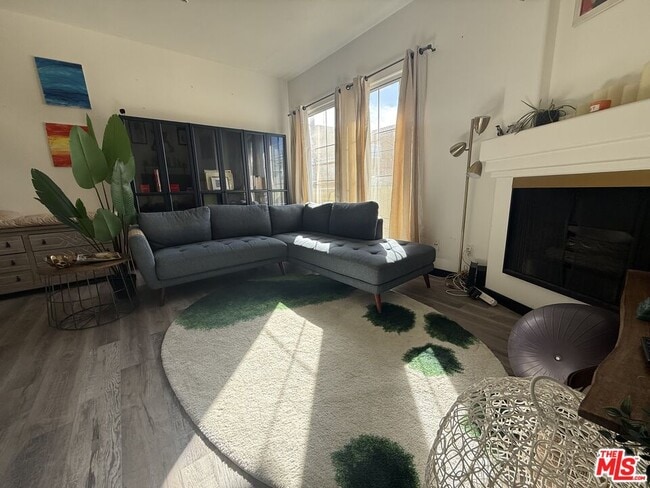 7033 S La Tijera Blvd Unit G101