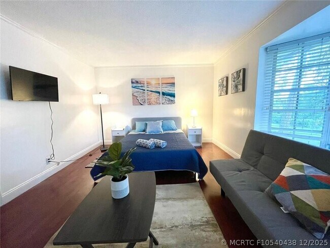 Photo - 619 Kensington Pl
