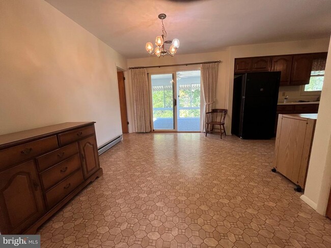 Photo - 12615 Scott Rd