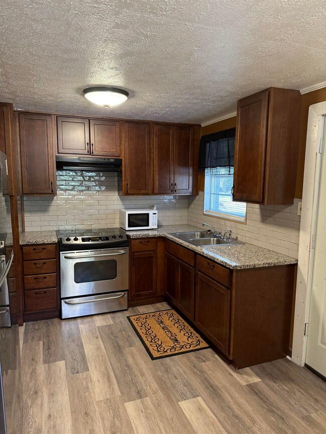 Photo - 470 Frank Jackson Rd