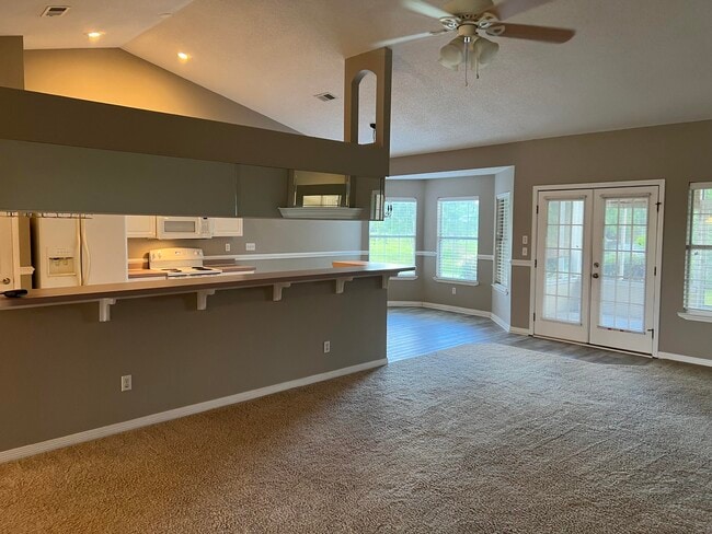 Photo - 195 S Shore Dr