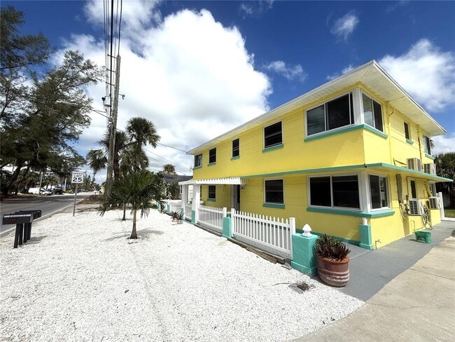 Building Photo - 8301 W Gulf Blvd Unit 2